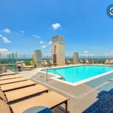 Luxurious 1Br Uptown Highrise/ Balcony With City View! Charlotte Eksteriør bilde
