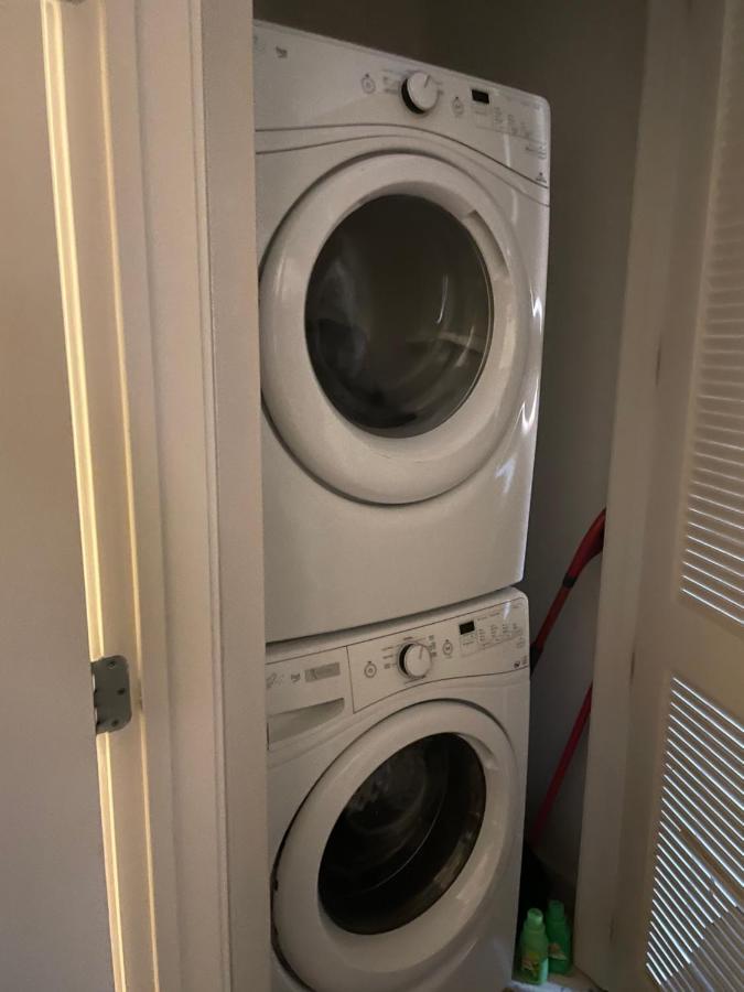 Luxurious 1Br Uptown Highrise/ Balcony With City View! Charlotte Eksteriør bilde