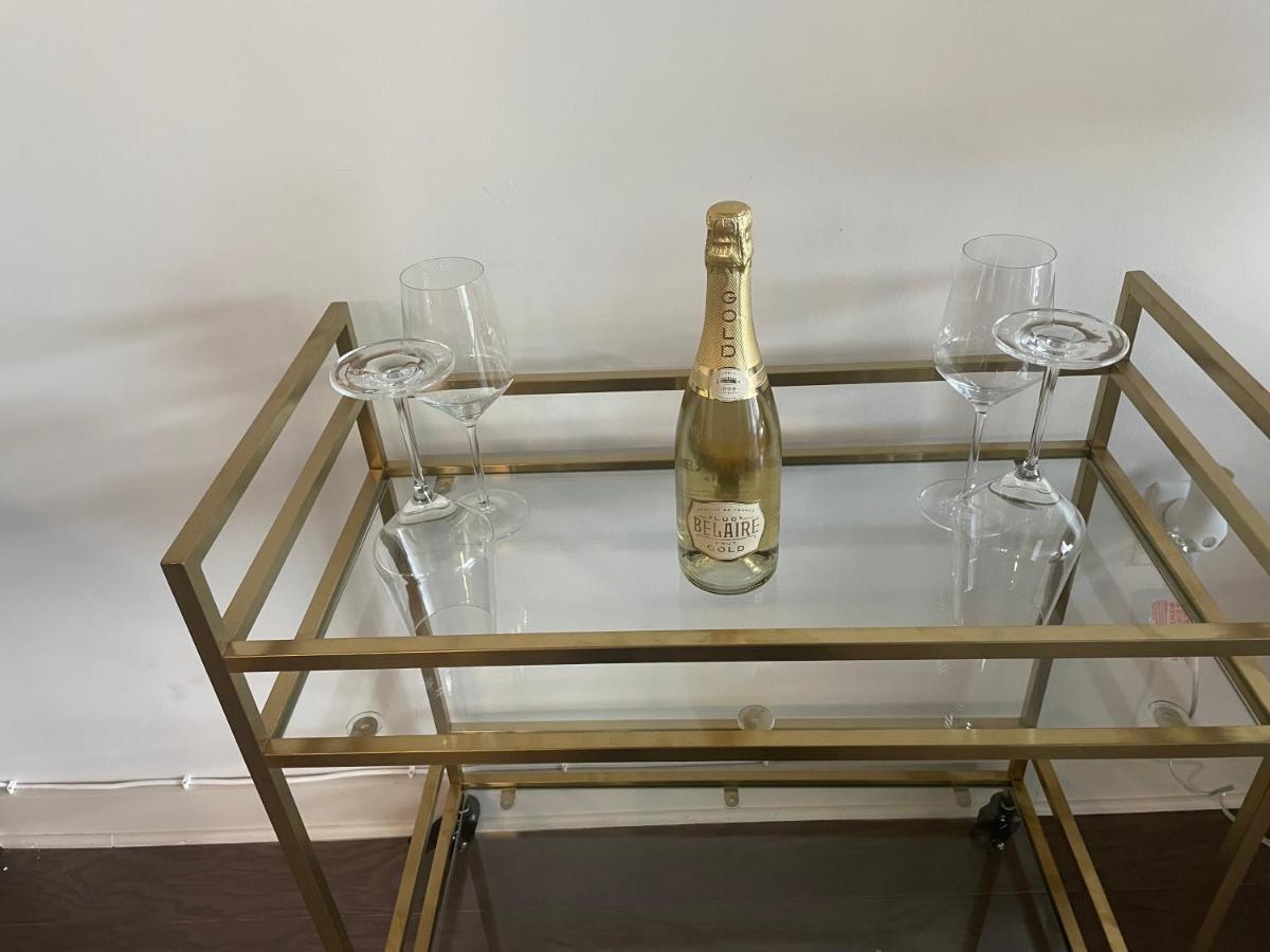 Luxurious 1Br Uptown Highrise/ Balcony With City View! Charlotte Eksteriør bilde