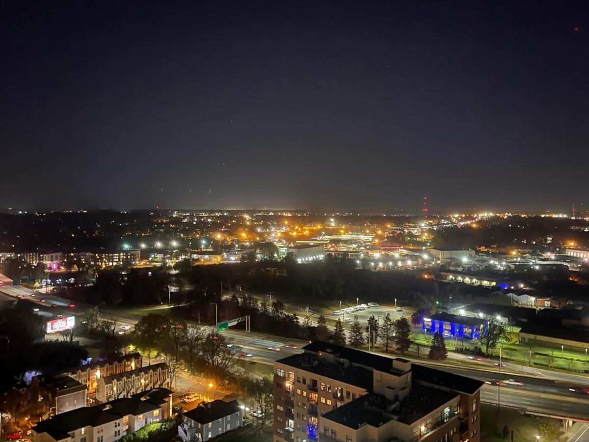 Luxurious 1Br Uptown Highrise/ Balcony With City View! Charlotte Eksteriør bilde
